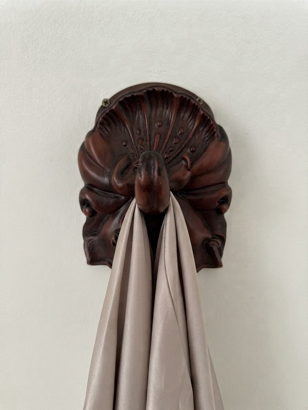 Chevro International Baroque Mahogany Robe Hook New in Box Vintage Bath Decor